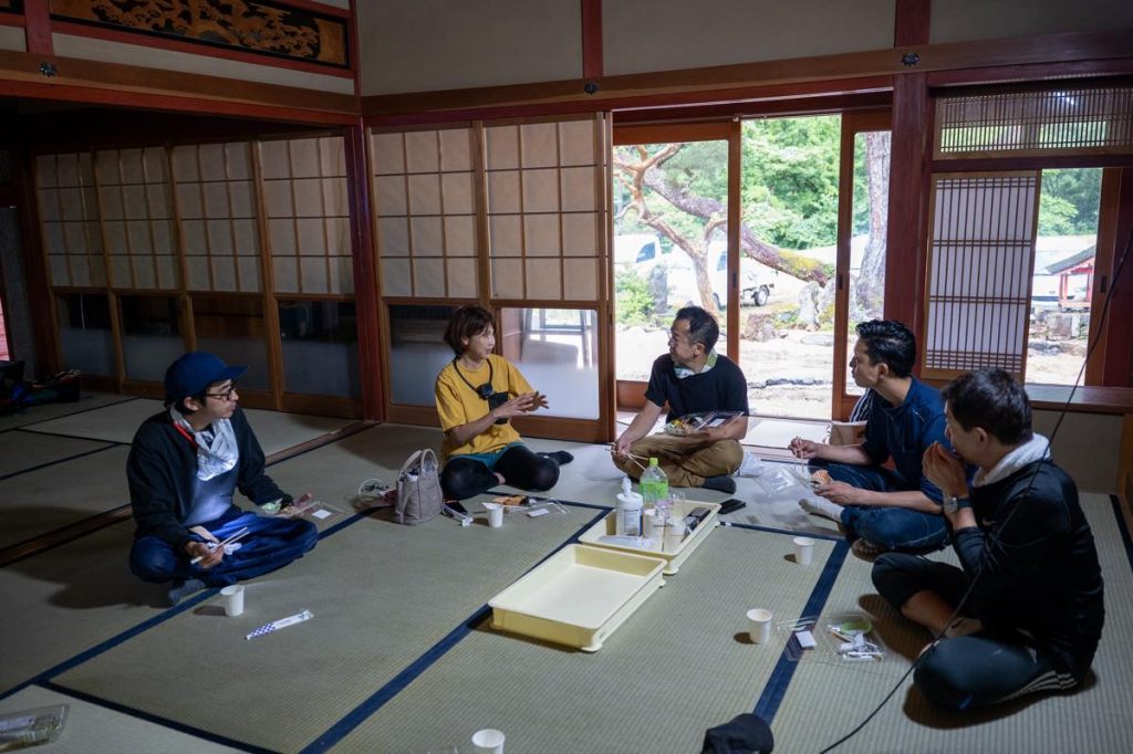 サウナ作りレクチャー・お昼休憩